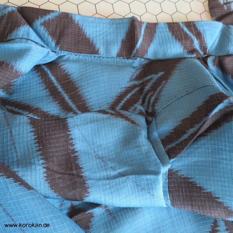 schwarzer Bambus in petrol blau Sha Seiden Hitoe Kimono, Chu Furisode