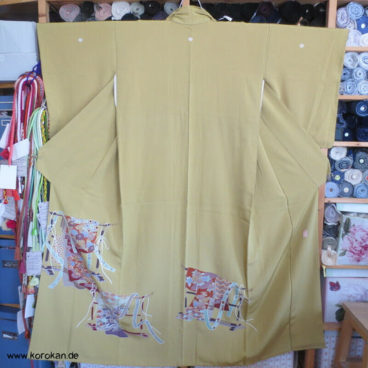 Kicho Kimonohänger auf curry Iro Tomesode Kimono