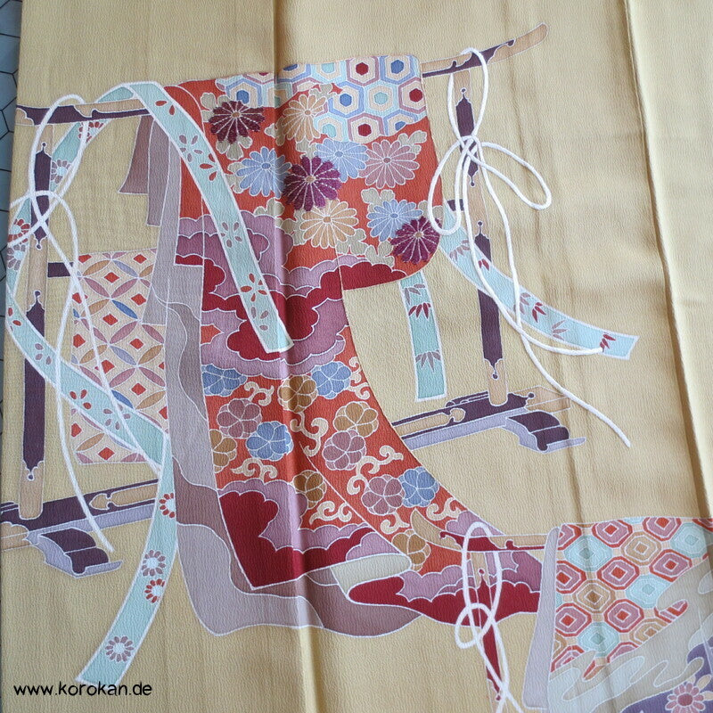 Kicho Kimonohänger auf curry Iro Tomesode Kimono