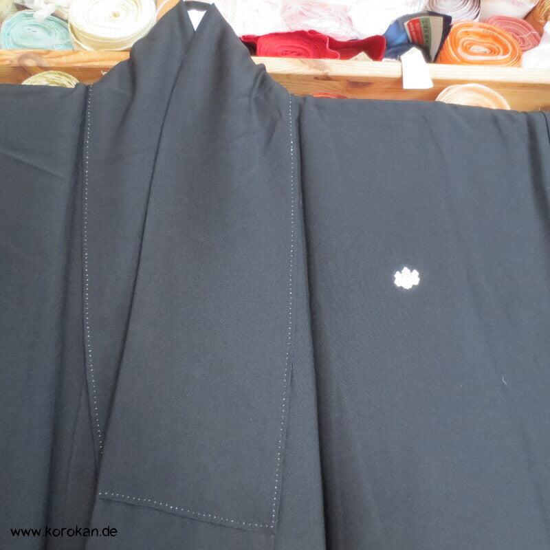 5 Mon Mofuku, formeller schwarzer Crepe Kimono