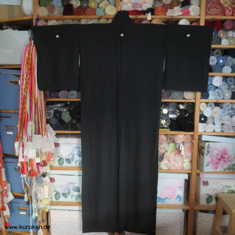 5 Mon Mofuku, formeller schwarzer Crepe Kimono