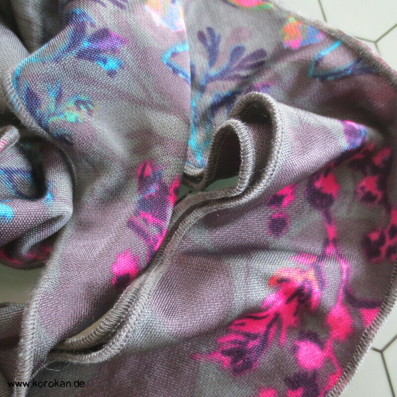 Himo Bindeband aus gewirkter Seide mit bunten Blüten - stretchig