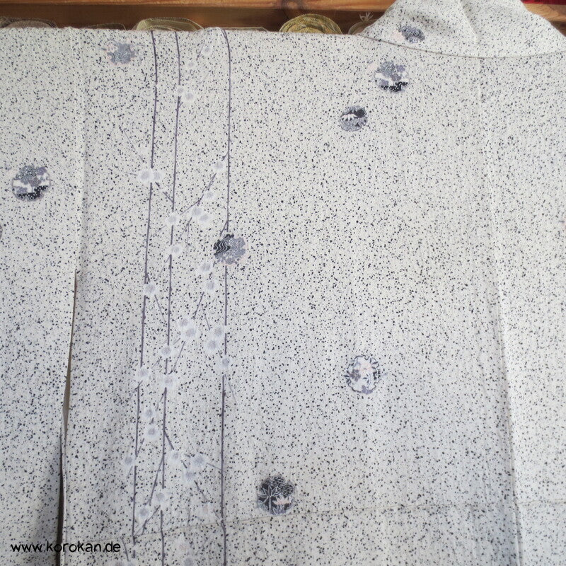 Schneesturm Komon Seidendamast Kimono