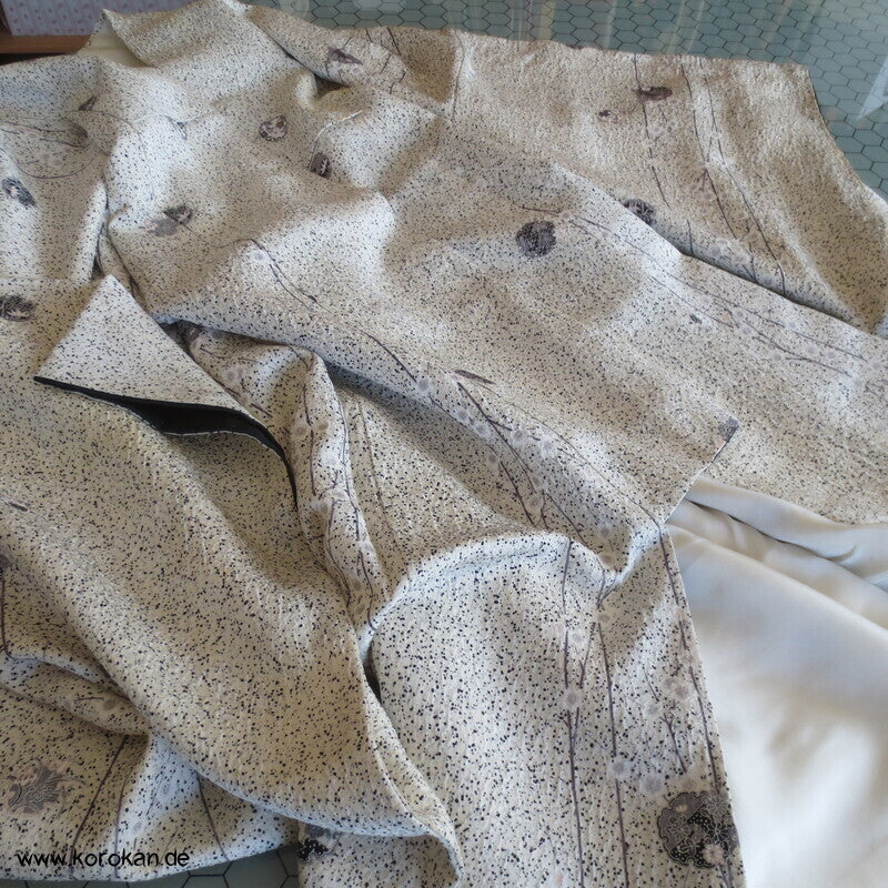 Schneesturm Komon Seidendamast Kimono