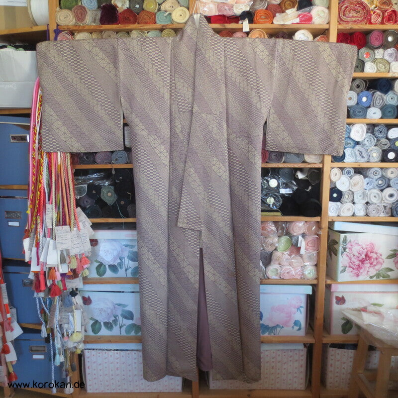 Fast Edo Komon diagonale Musterstreifen Seiden Komon Kimono