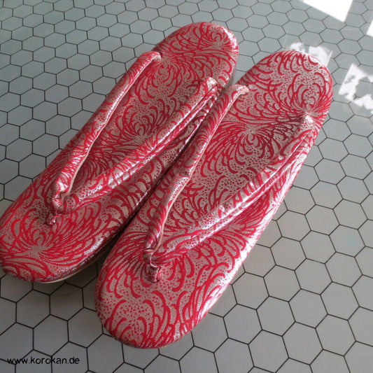 japanische Zori Zehensteg Sandalen Kiku Seidenbrokat, Gr. 40 / 42