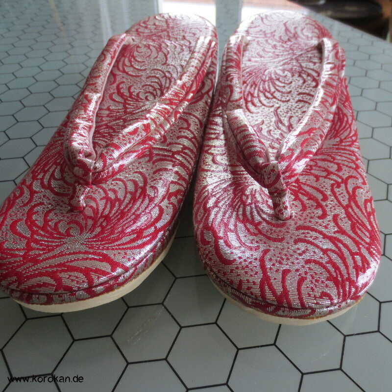 japanische Zori Zehensteg Sandalen Kiku Seidenbrokat, Gr. 40 / 42