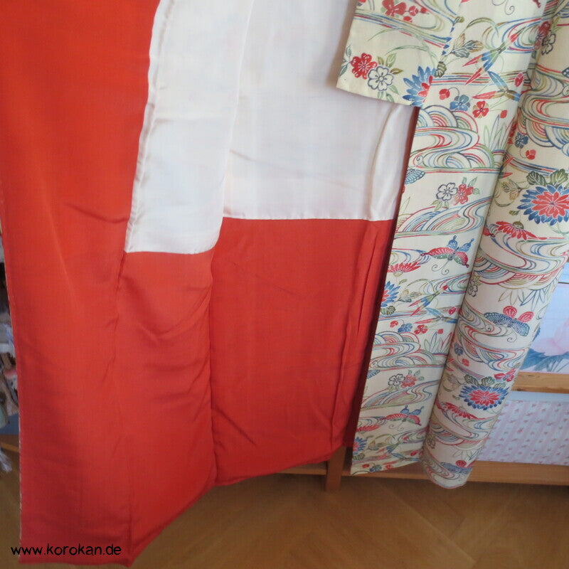 Bingata Druck Wellen, Iris, Blüten, Schmetterlinge Seidencrepe Komon Kimono