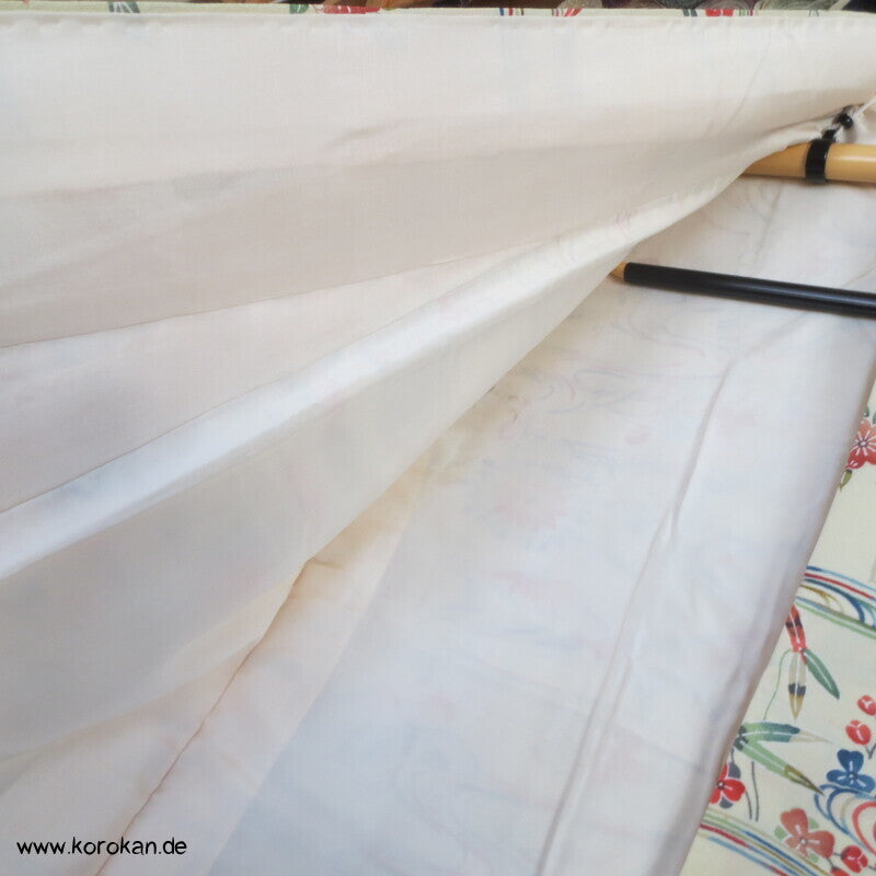 Bingata Druck Wellen, Iris, Blüten, Schmetterlinge Seidencrepe Komon Kimono