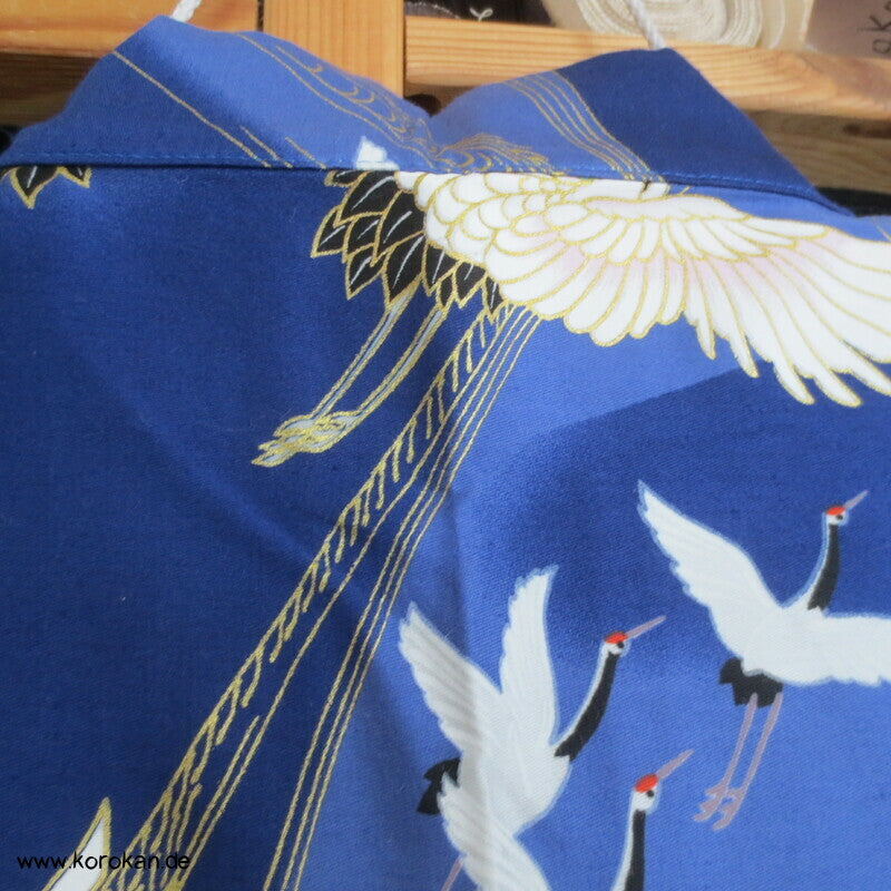 Moderner Japan Kimono Yukata mit Kranichen - Morgenmantel mit Gürtel