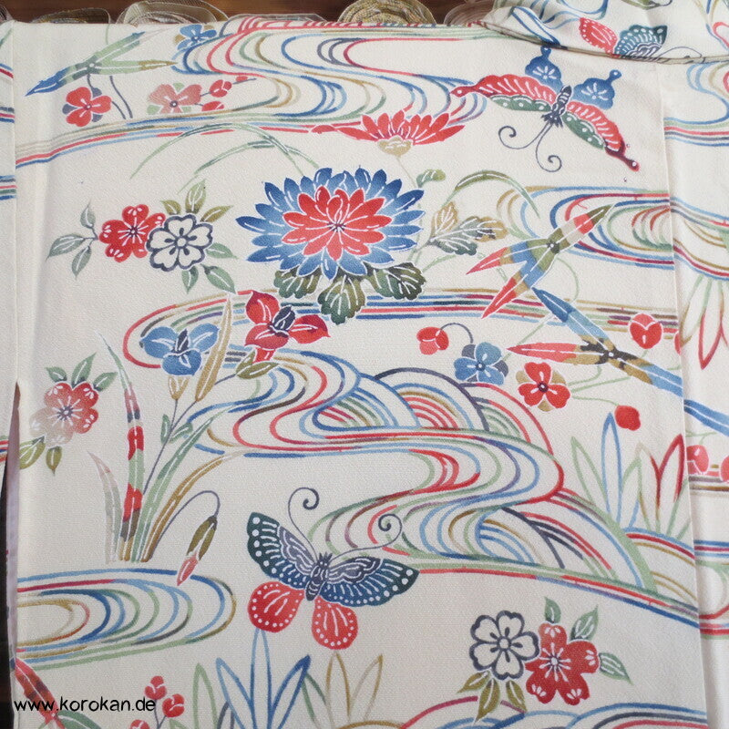 Bingata Druck Wellen, Iris, Blüten, Schmetterlinge Seidencrepe Komon Kimono