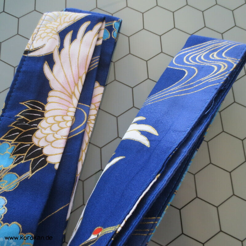 Moderner Japan Kimono Yukata mit Kranichen - Morgenmantel mit Gürtel