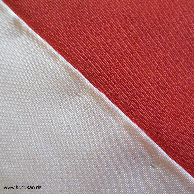 Bingata Druck Wellen, Iris, Blüten, Schmetterlinge Seidencrepe Komon Kimono