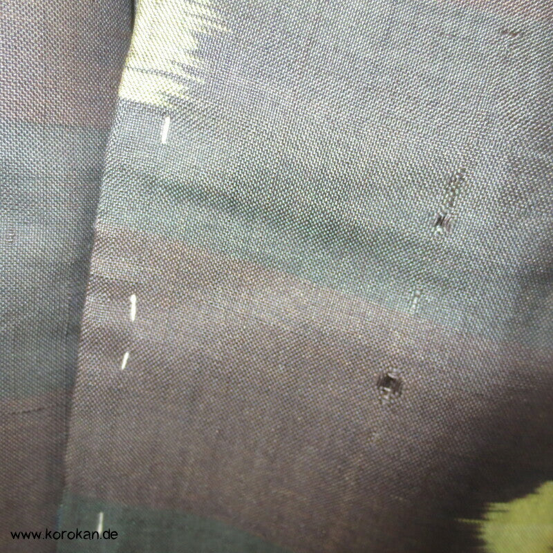Art deco bunte Blumen auf dunklem Grund Meisen Seiden Kimono