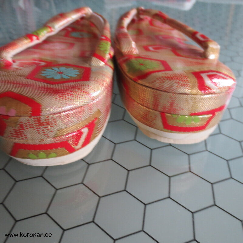 japanische Zori Zehensteg Sandalen Kikko Seidenbrokat, Gr. 40 / 42