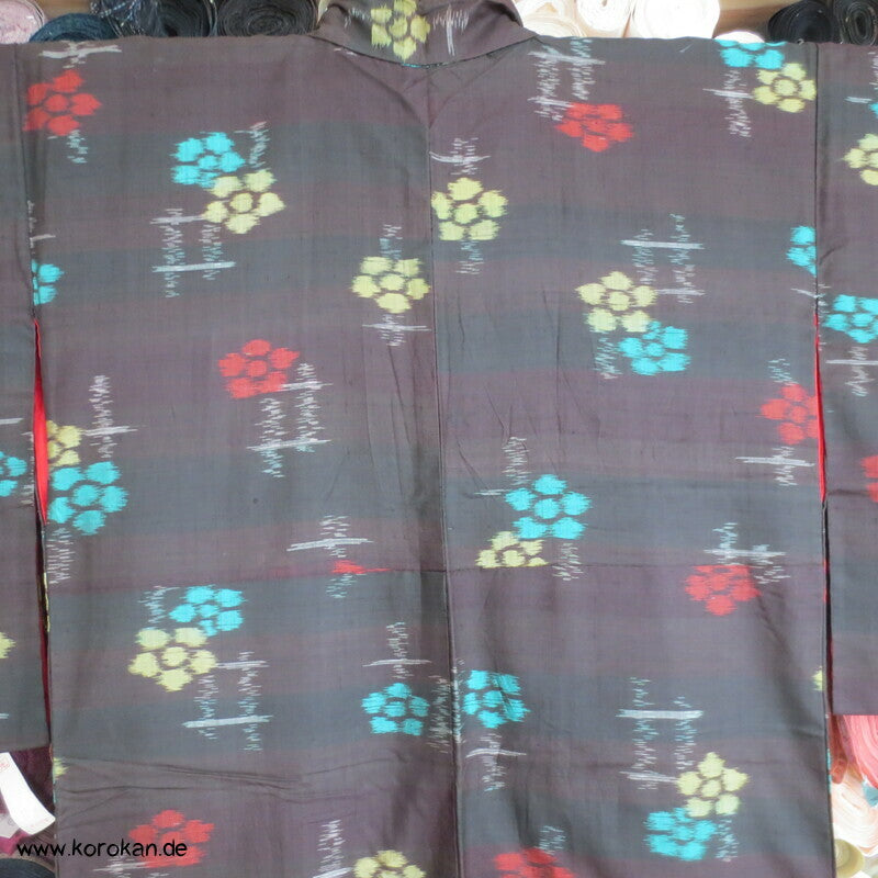 Art deco bunte Blumen auf dunklem Grund Meisen Seiden Kimono