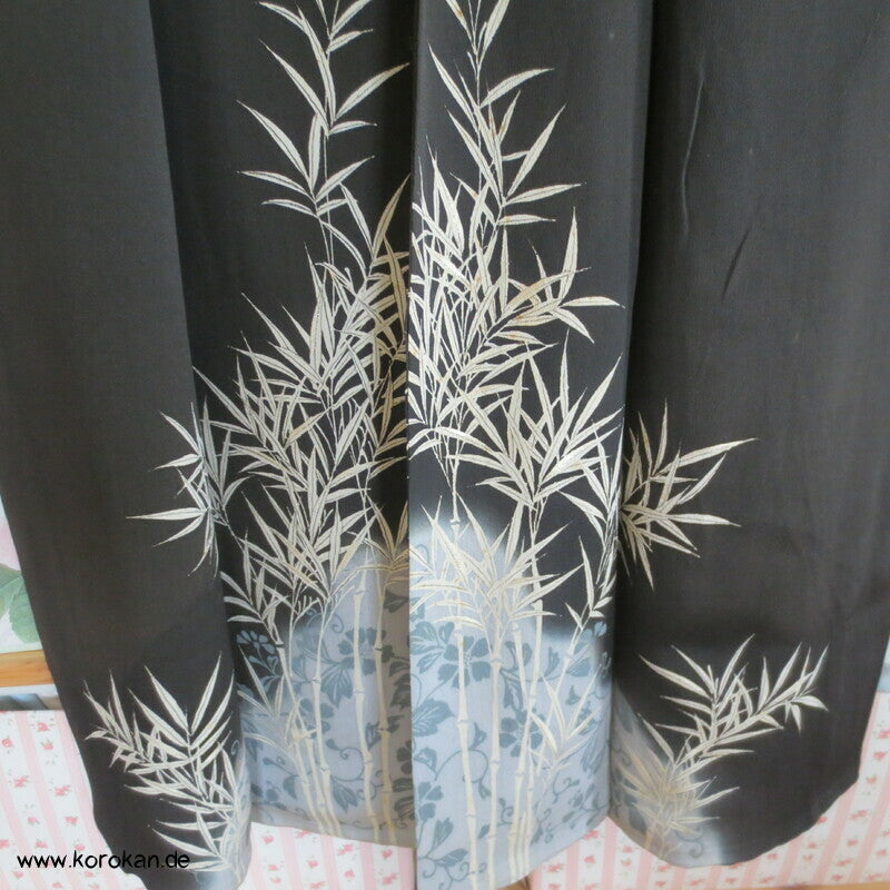 symmetrisches Bambusmuster antiker Seidencrepe Tomesode Kimono
