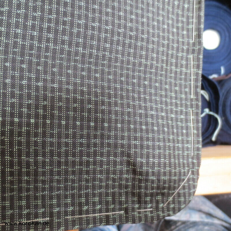 Tsumugi Seiden Haori, schwarz beige mit Tiger und Drachenfutter