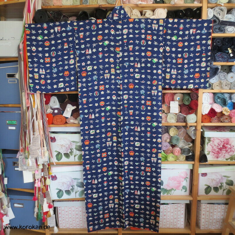 Schätze / Symbole auf blau Komon Kimono Seidencrepe