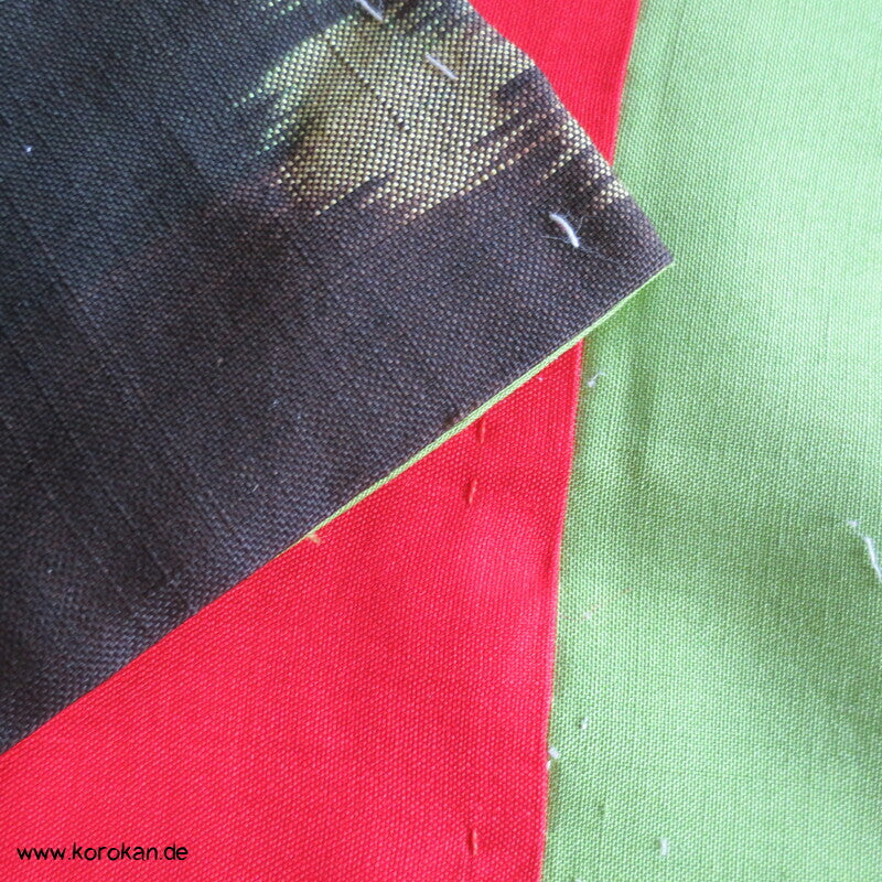 Art deco bunte Blumen auf dunklem Grund Meisen Seiden Kimono