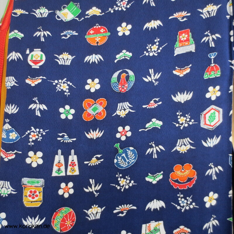 Schätze / Symbole auf blau Komon Kimono Seidencrepe