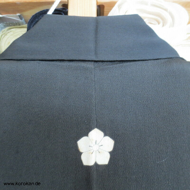 symmetrisches Bambusmuster antiker Seidencrepe Tomesode Kimono