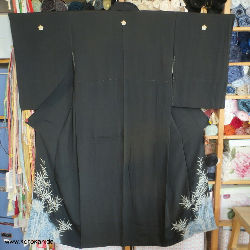 symmetrisches Bambusmuster antiker Seidencrepe Tomesode Kimono