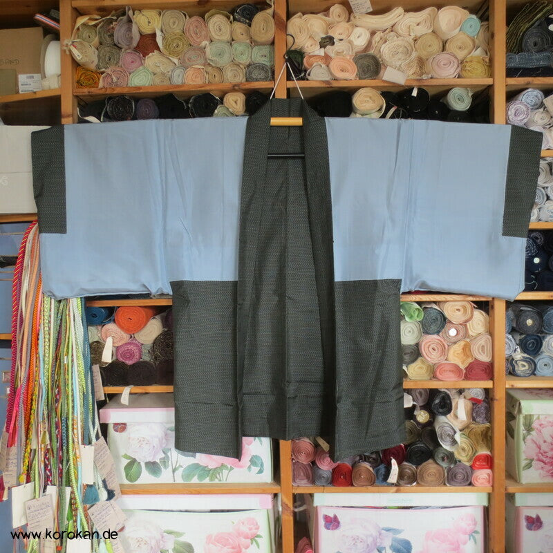Tsumugi Seiden Haori, schwarz beige mit Tiger und Drachenfutter