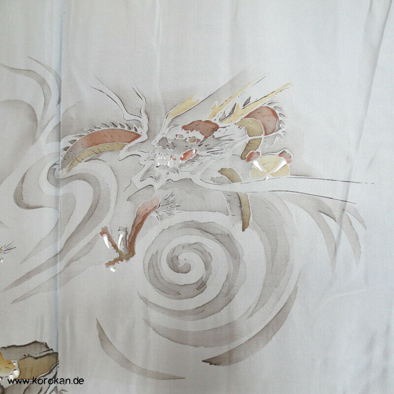 Tsumugi Seiden Haori, schwarz beige mit Tiger und Drachenfutter