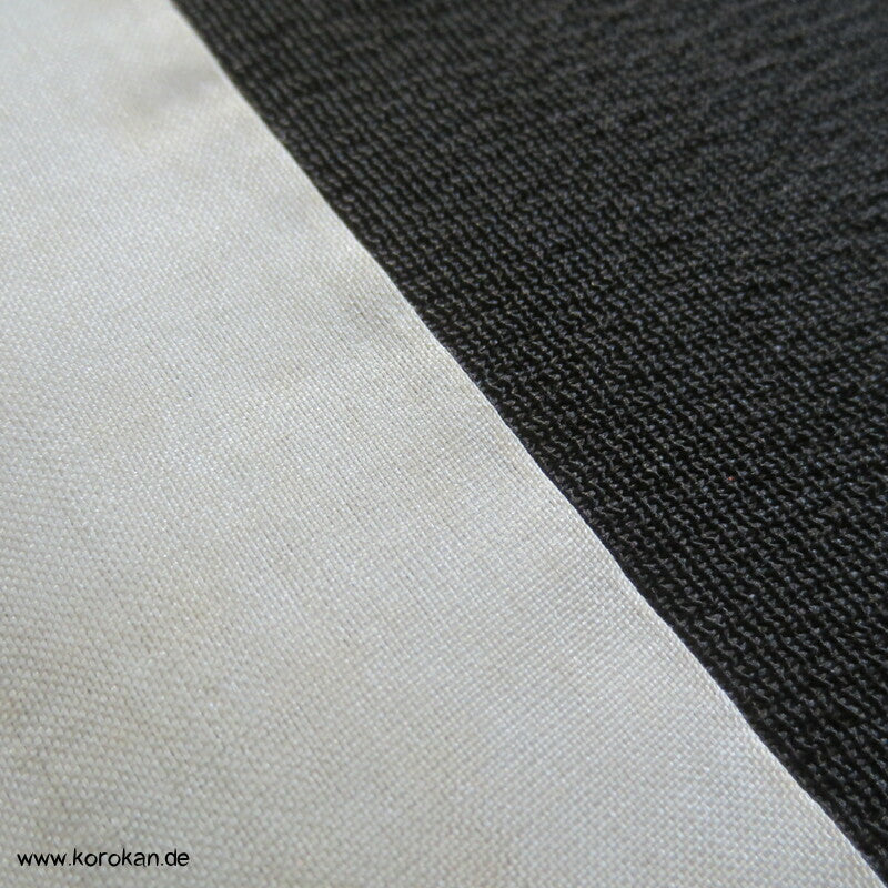 symmetrisches Bambusmuster antiker Seidencrepe Tomesode Kimono