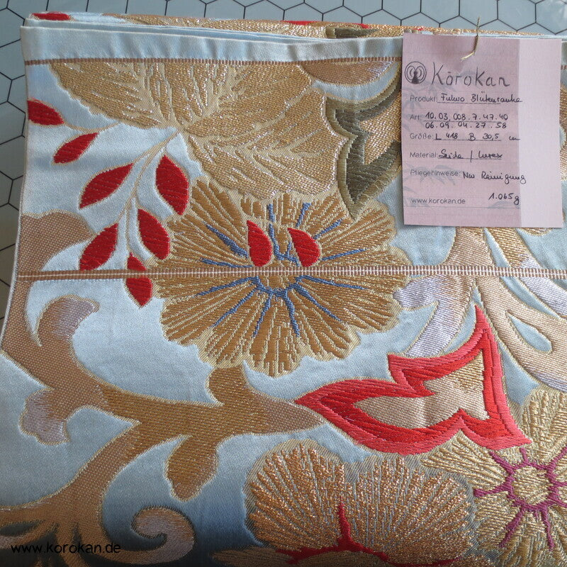 Fukuro Obi Kimonogürtel Seidenbrokat Blüten in blassjadeblau