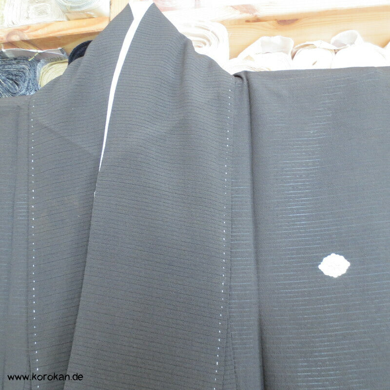 Nadeshiko und Fluß antiker Tomesode Kimono aus Rho Seide gefüttert