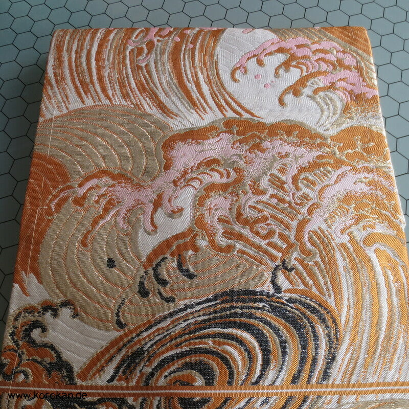 Nagoya Obi Felsen Tsunami Wellen Seidenbrokat