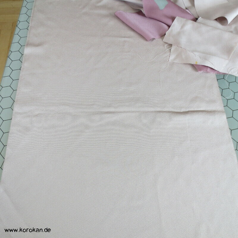 Kimonoseidenreste aus einem Karieba Homongi - ganz blass mauve
