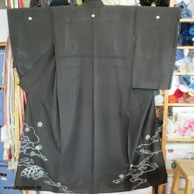 Nadeshiko und Fluß antiker Tomesode Kimono aus Rho Seide gefüttert