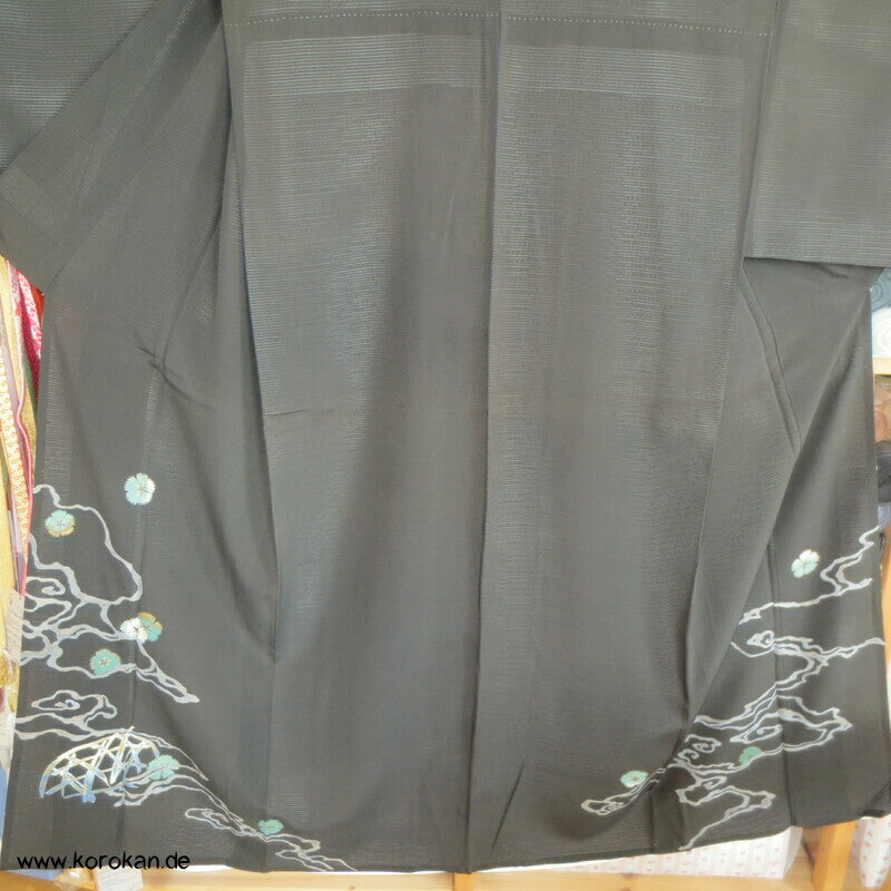 Nadeshiko und Fluß antiker Tomesode Kimono aus Rho Seide gefüttert