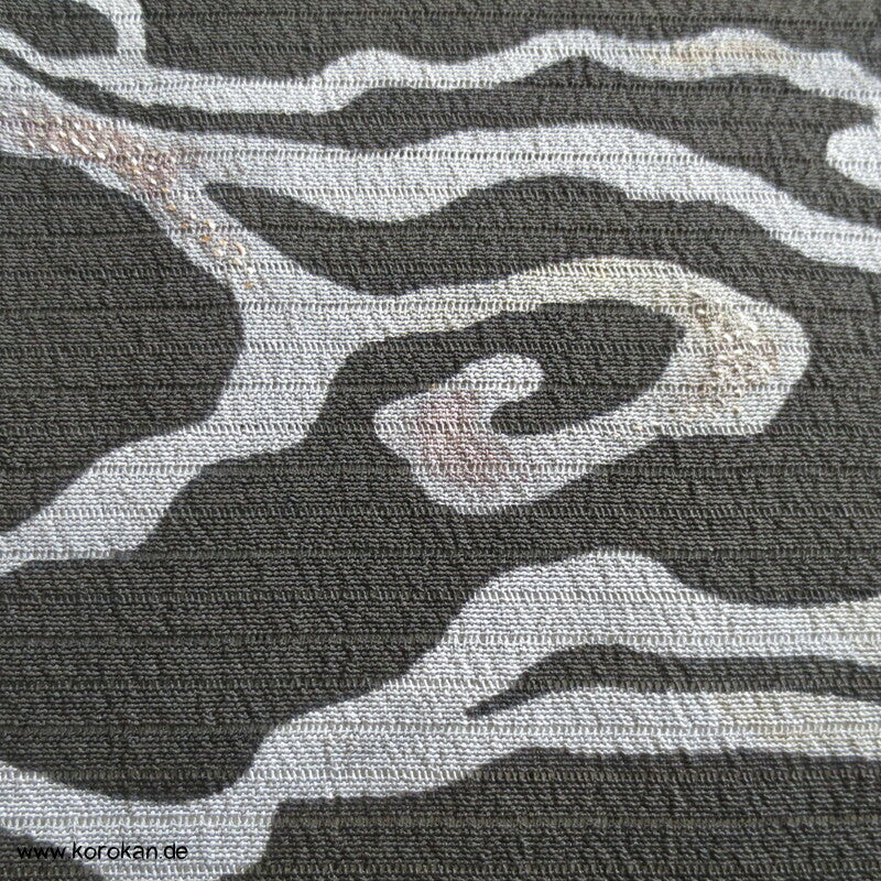 Nadeshiko und Fluß antiker Tomesode Kimono aus Rho Seide gefüttert