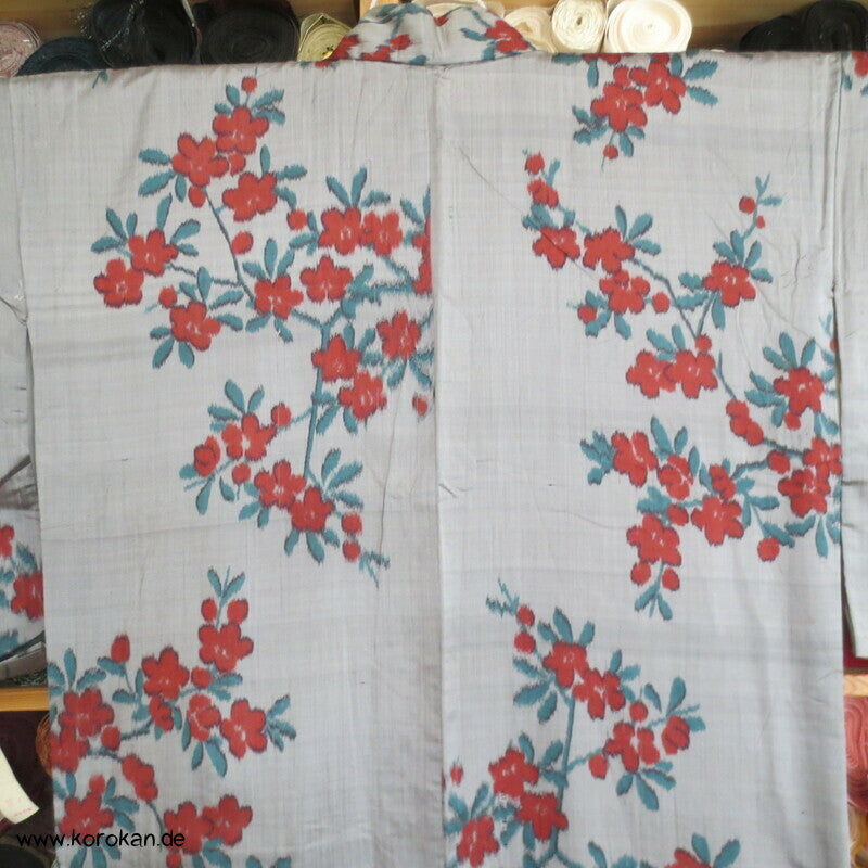 Japan Art Deco Ume Zweige auf blaugrau Meisen Seiden Kimono, nur Material