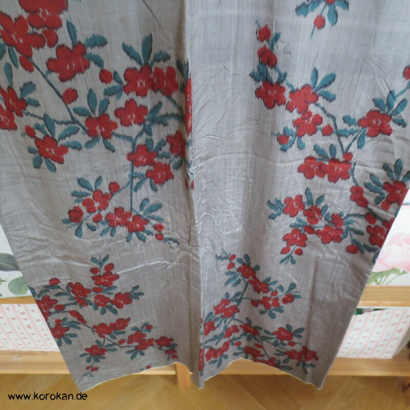 Japan Art Deco Ume Zweige auf blaugrau Meisen Seiden Kimono, nur Material