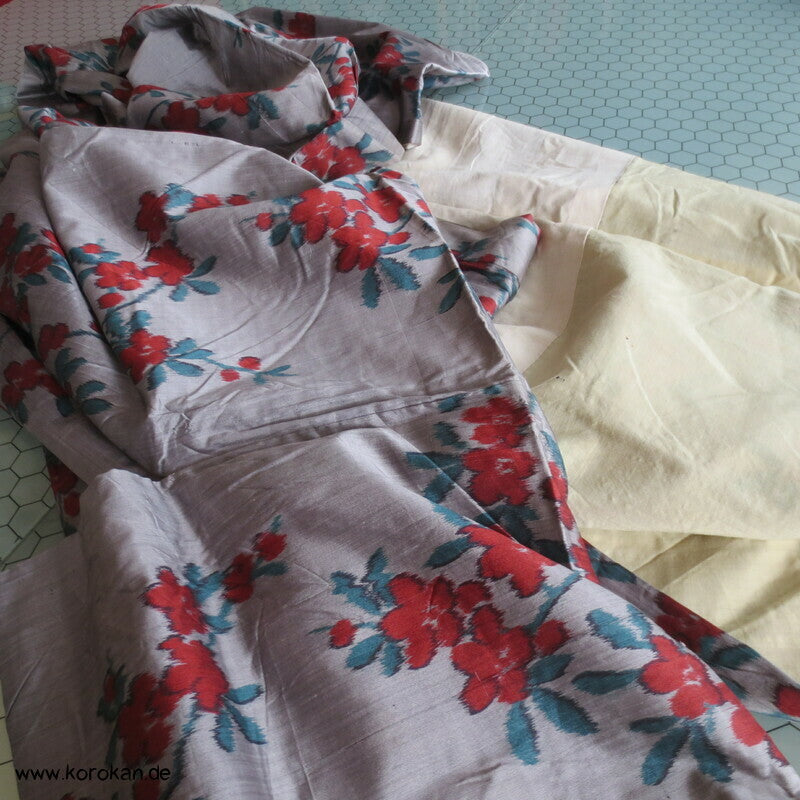 Japan Art Deco Ume Zweige auf blaugrau Meisen Seiden Kimono, nur Material