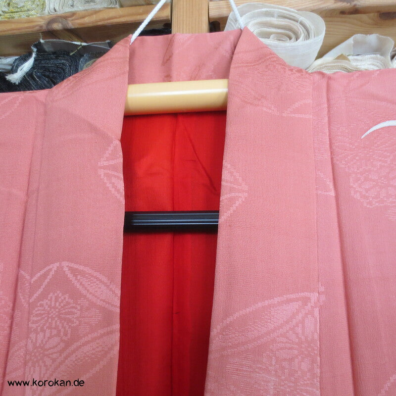 antiker Seidendamast Homongi Kimono mit klassischen Blumen Motiven