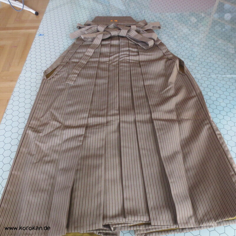 braun beige gestreifte Hakama - Umanori Hosen - Typ