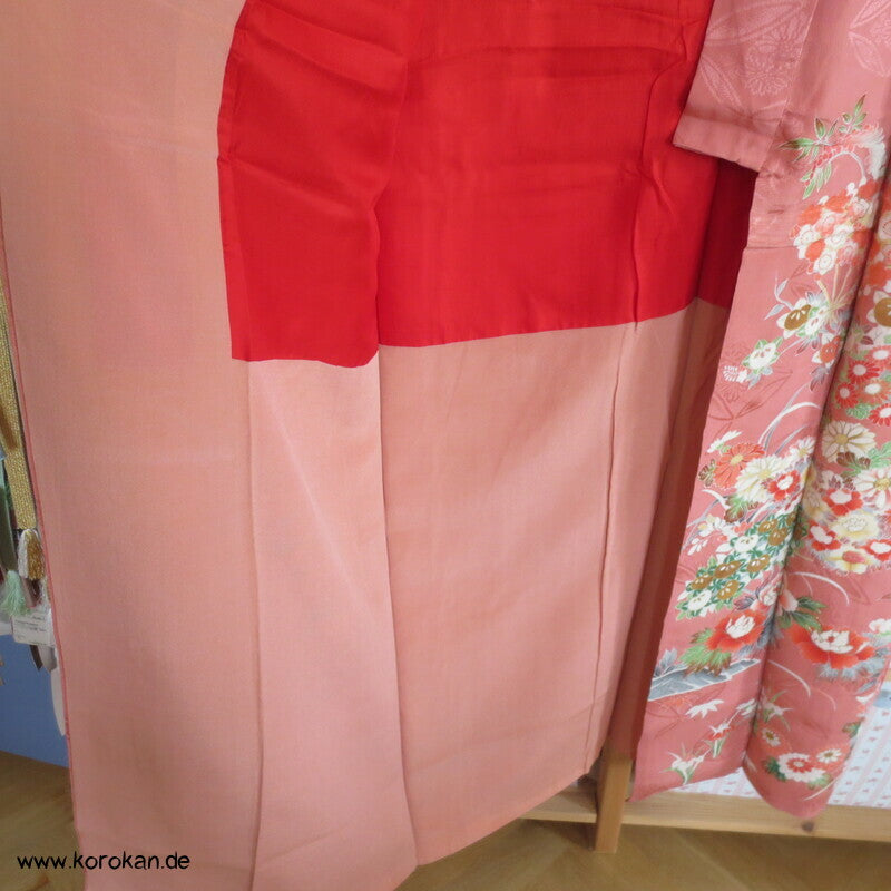 antiker Seidendamast Homongi Kimono mit klassischen Blumen Motiven