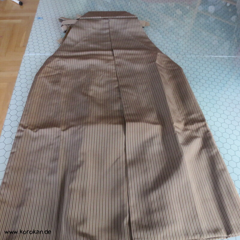 braun beige gestreifte Hakama - Umanori Hosen - Typ