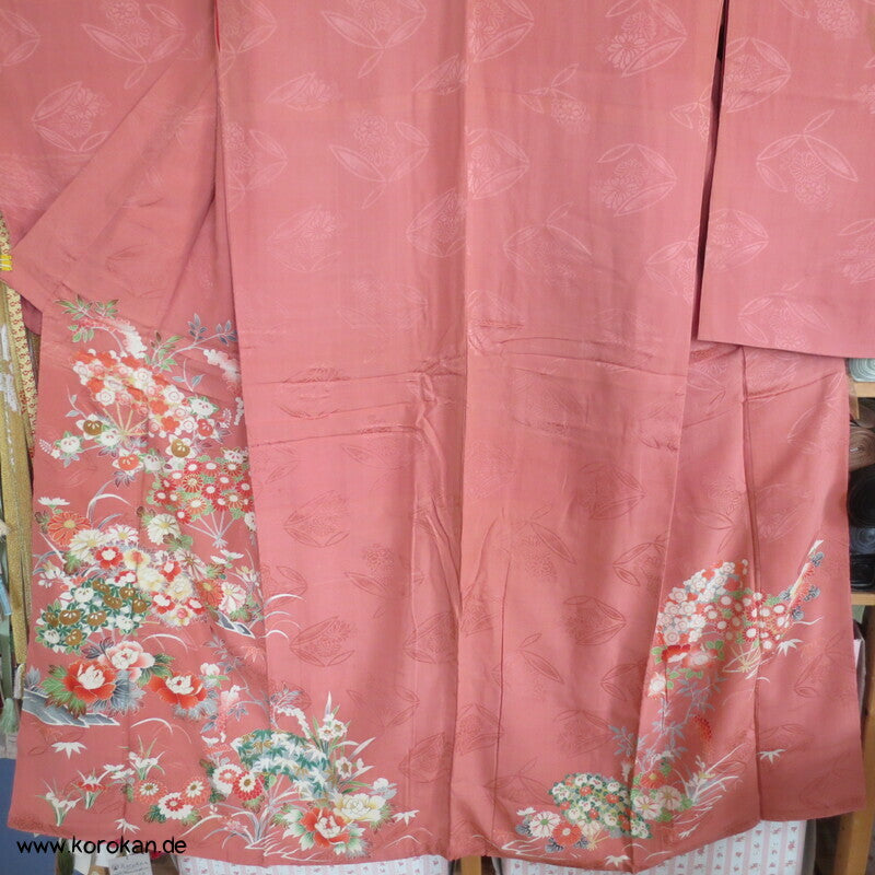 antiker Seidendamast Homongi Kimono mit klassischen Blumen Motiven