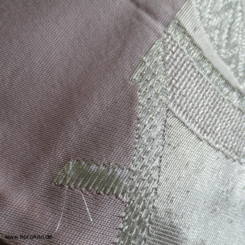 Fukuro Obi Seidenbrokat Mon mit Kranich, Schmetterling etc..