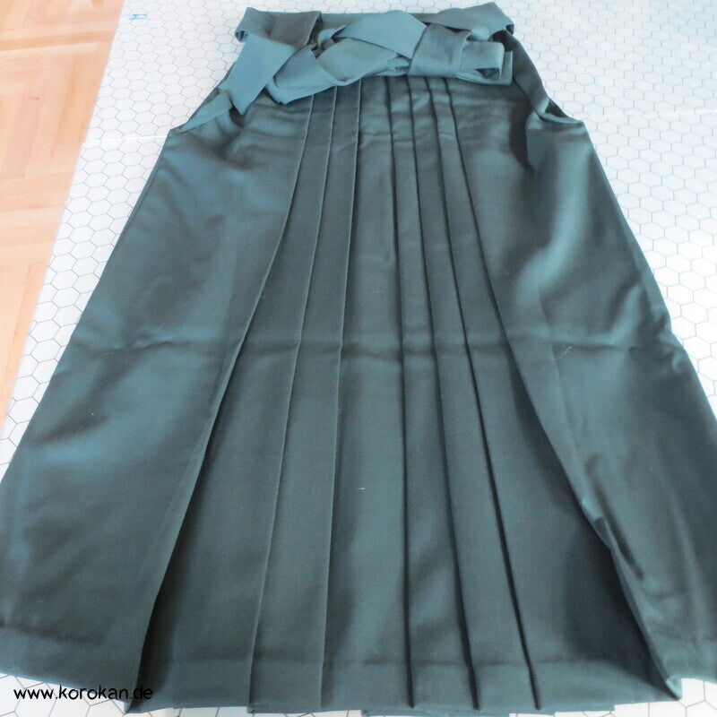 Frauen Hakama dunkelgrüne Wollmischung