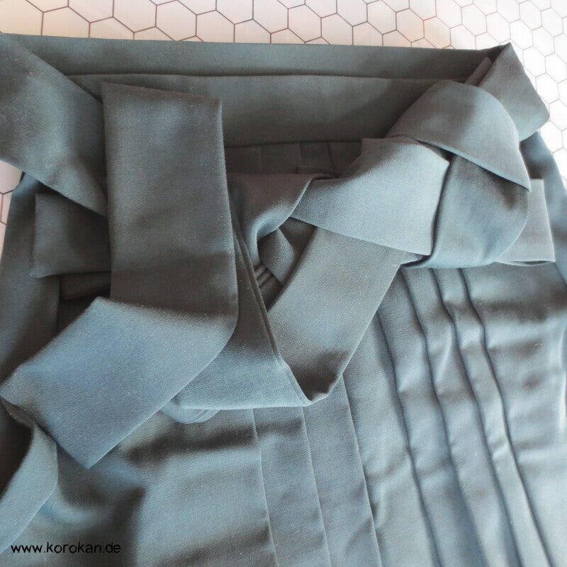 Frauen Hakama dunkelgrüne Wollmischung