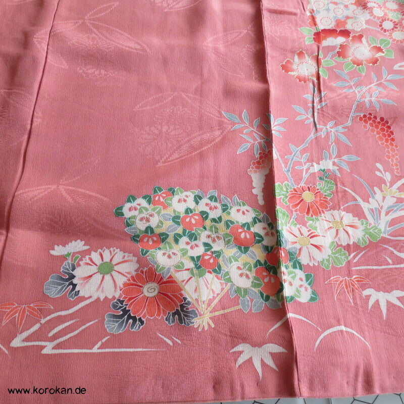 antiker Seidendamast Homongi Kimono mit klassischen Blumen Motiven