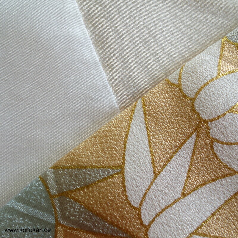 großer zarte Jigami Fächer Furisode, teilbestickt, pastellig